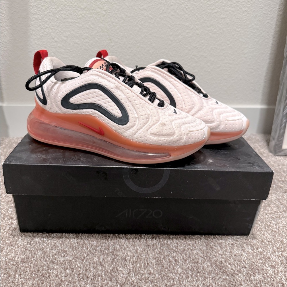 Women’s Nike Air Max 720